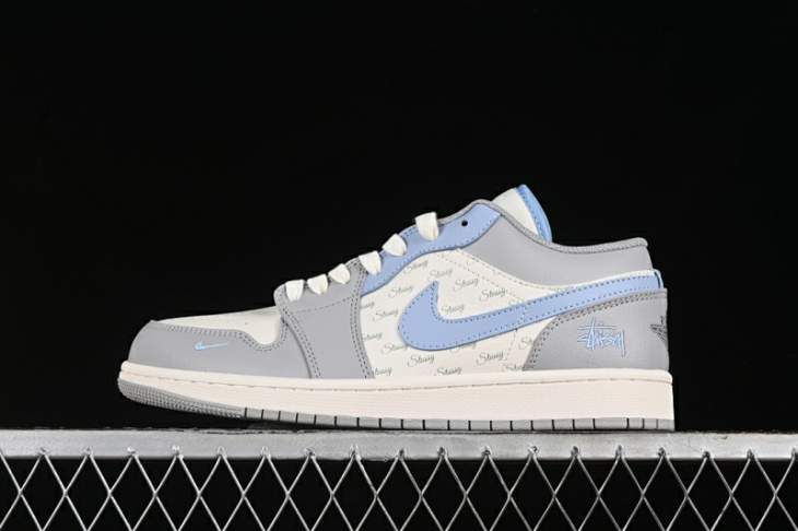 Picture of Air Jordan 1 LOW _SKUfw18028424868383360fw